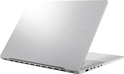 ASUS VivoBook S15 OLED M5506NA-MA013